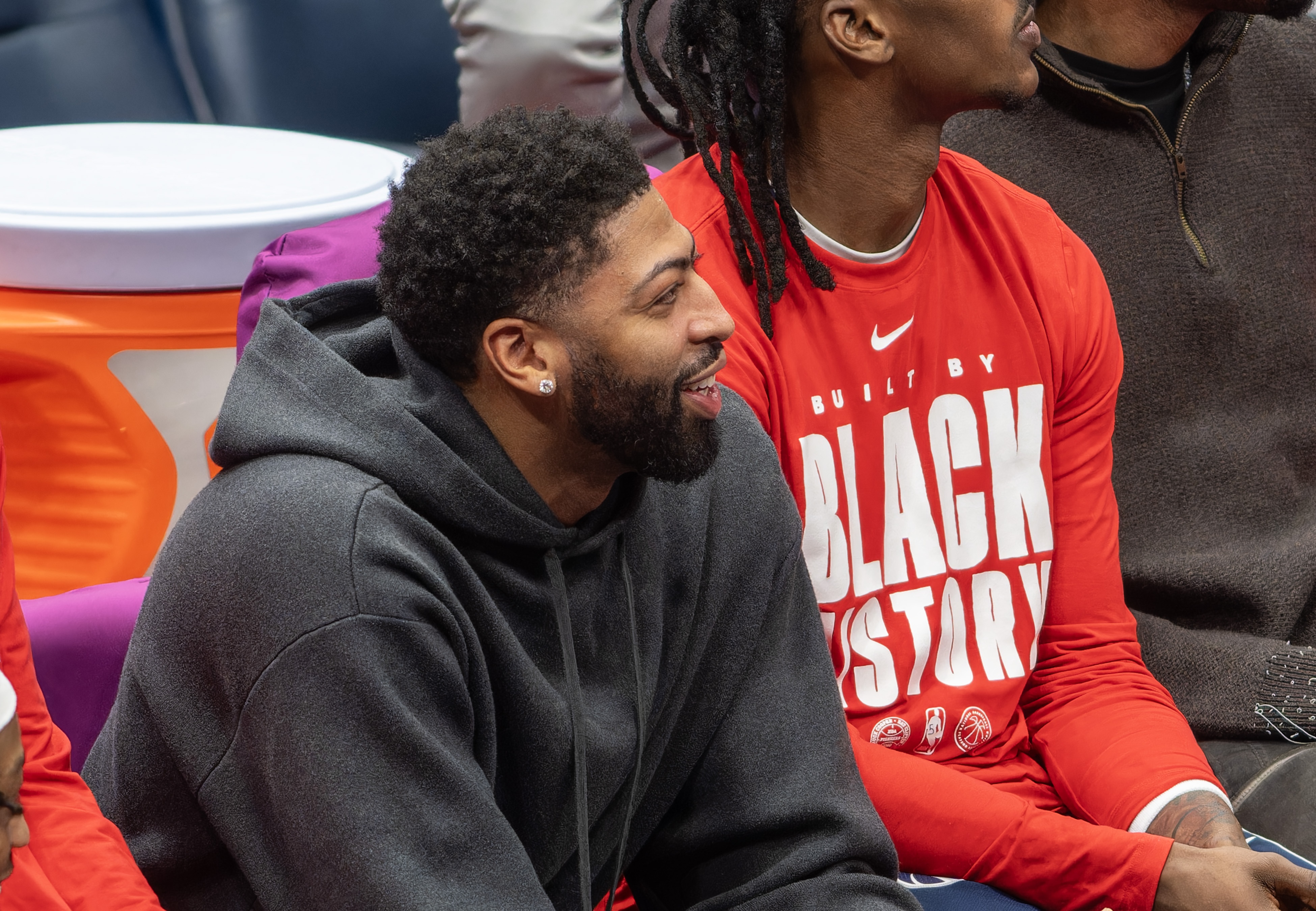 追梦拒绝2770万选项成自由球员 勇士获同时追詹眉空间 Siegel：若浓眉申请交易去勇士 奇才将陷被动