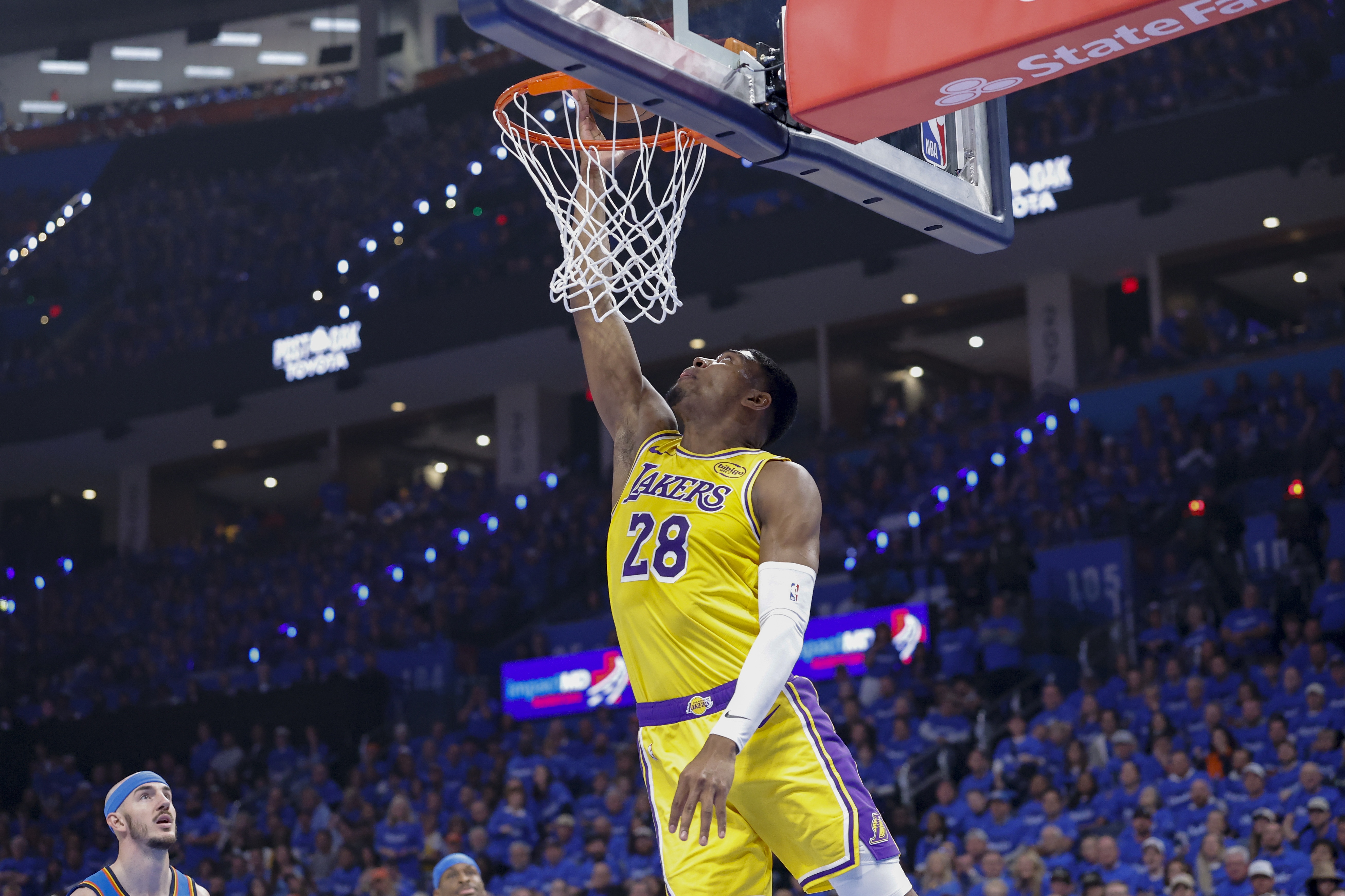 八村塁2年2800万留LA转投快船，拒独行侠勇士等四队