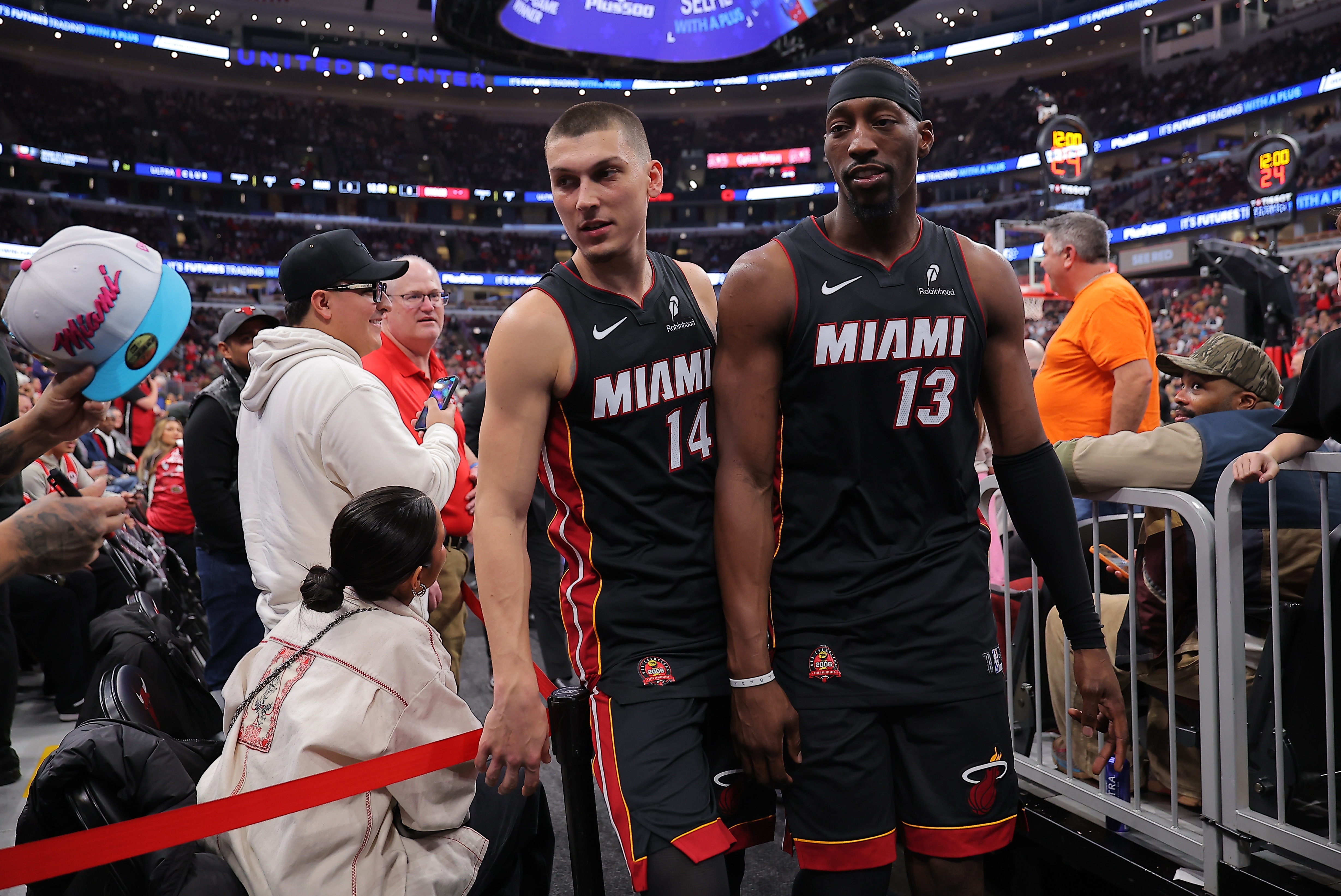 卡约：阿德巴约与希罗冲突就是NBA真人秀——更衣室摩擦因现场AUU队伍被放大
