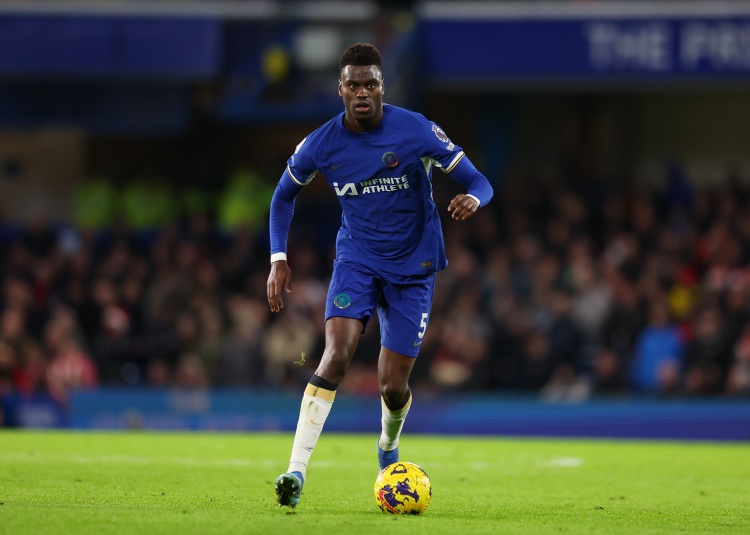 那不勒斯租借+买断选项领跑巴迪亚西勒转会