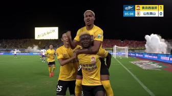 主场13轮不败!西海岸2-0泰山 阿齐兹闪击戴维森破门 双方各染1红 主场13轮不败!西海岸2-0泰山 阿齐兹闪击戴维森破门 双方各染1红